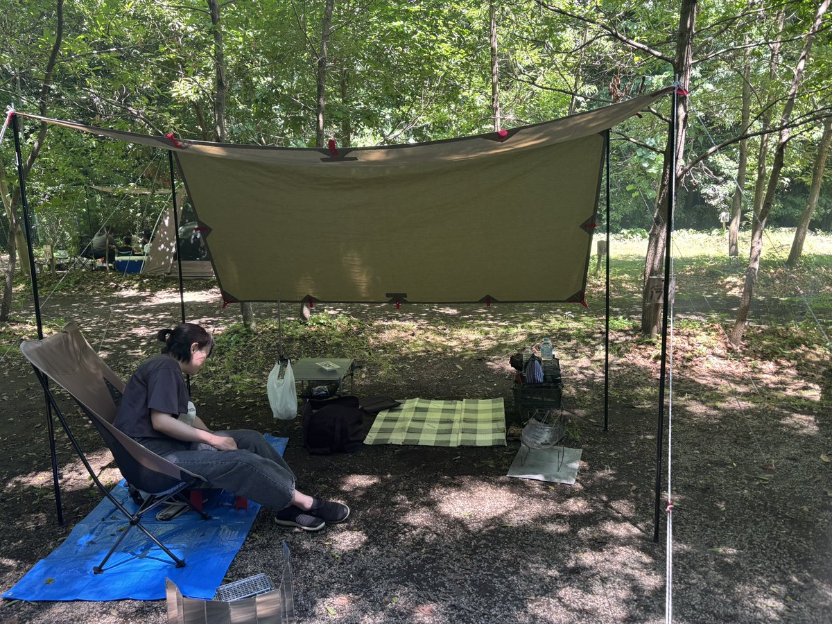 MgLights's tweet photo. 何気に2年振りにキャンプに行って来ました⛺️
リハビリのデイキャンです🚗
久々過ぎて色々忘れ物もしましたが、
まだタープ張りも焚火もやり方を覚えていてホッとしました🔥

初めて行ったキャンプ場でしたが、横浜市内とは思えないちゃんと「森」でした🌲穴場かも！！
今度ば泊まりで行きたいわー🌙 https://t.co/oVkQIAtcUq