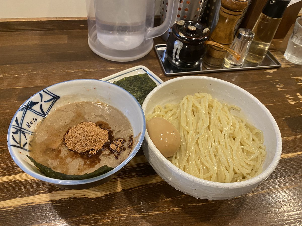 HOSIENTAN's tweet photo. おさげとラーメン🍜
井の庄 https://t.co/OZ8BHPnjxf