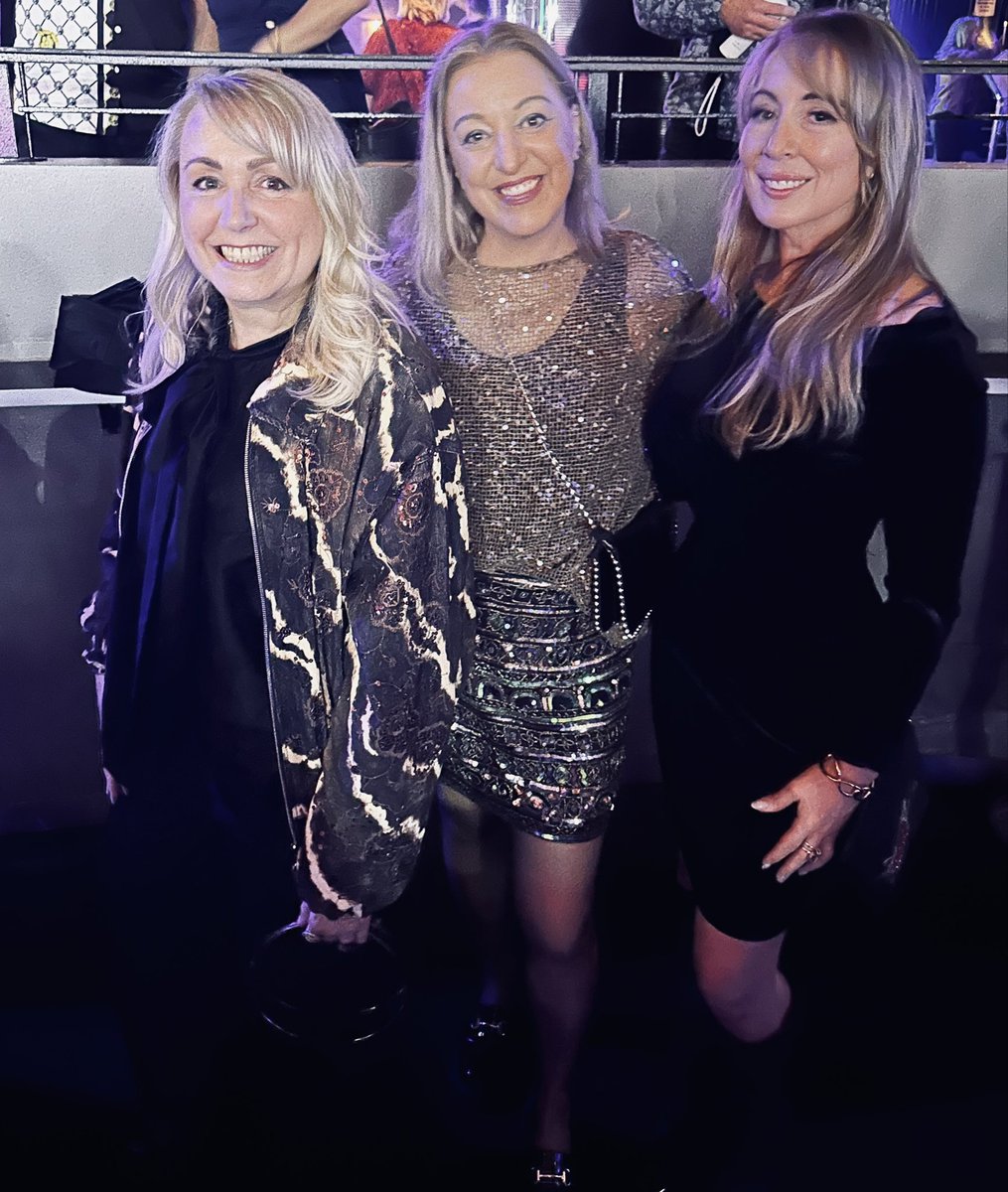 AngieXposed's tweet photo. About last night celebrating @mark_pellegrini ‘40 Years Behind the Decks’ what a night! Thank you Mark for the TUUNES, the vibes &amp; getting everyone together, what an extraordinary career. Amazing performances from guest vocalists, muso’s &amp; DJs 🖤🪩🖤 https://t.co/jXMCQZ0ler