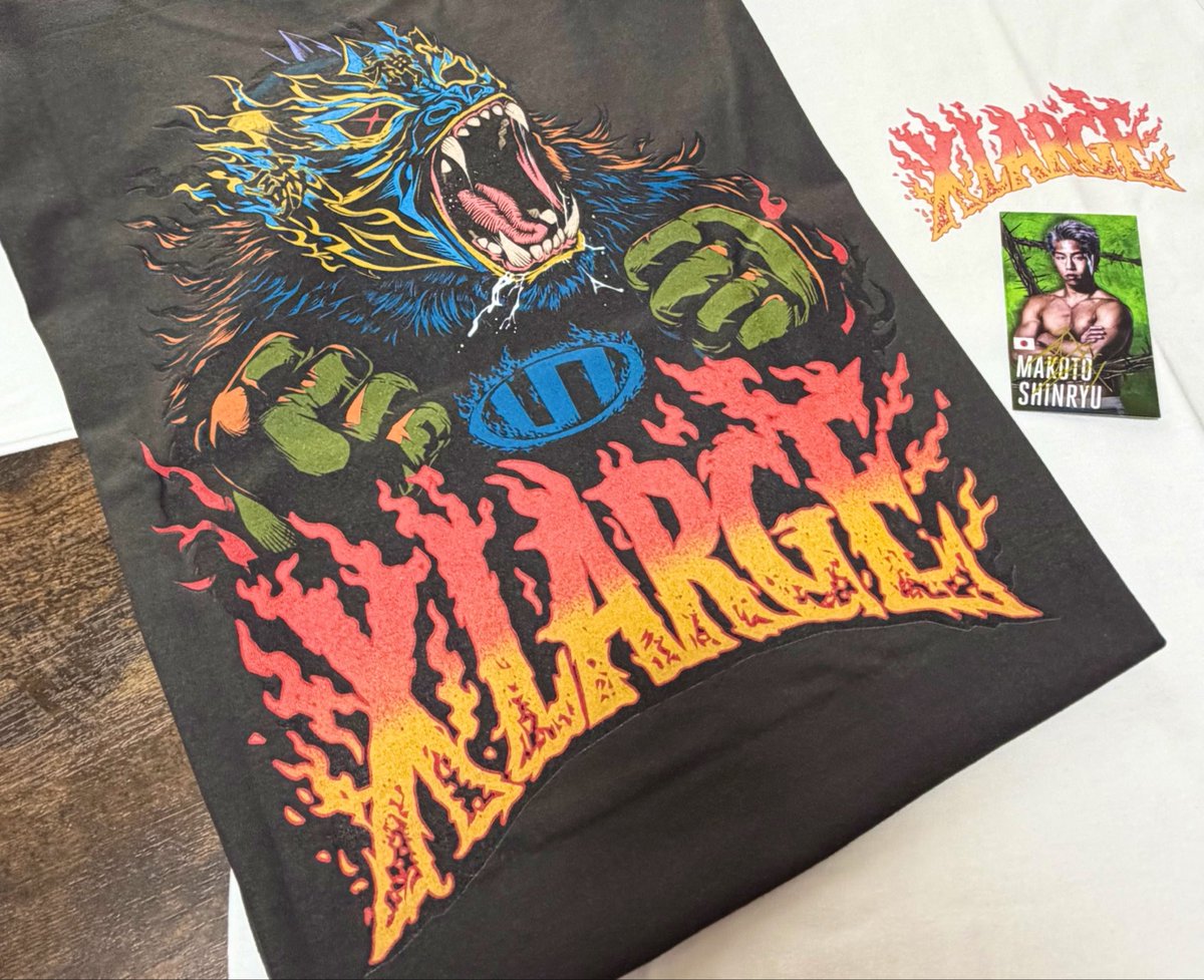 bleye_RIZIN's tweet photo. 遅くなりましたが…
神龍誠とXLARGEのコラボ応援Ｔ❤️‍🔥

受け取り完了！
カッコよすぎヤバイ！
直筆サイン入りカードもゲット！

仙台大会楽しみ🐉💚

#神龍誠
#XLARGE
#RIZIN
#RIZIN_LANDMARK14
#RIZIN仙台大会 https://t.co/KIJv5VlNnk