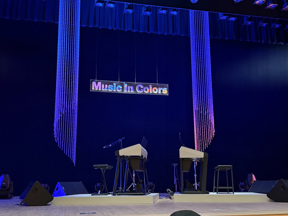tom_tslb's tweet photo. #musicincolors
千秋楽だった名古屋行ってきました！
各プレイヤのカラーの光る、そして日進月歩の進化に心打たれました！
やってみたい音楽が増えて新しい楽器と共に自分自身も大いに刺激を受けることができました！
やっぱりエレクトーンを奏でる姿、音楽ってよいですね✨
#els03 #エレクトーン最高 https://t.co/1v75bjAZbm