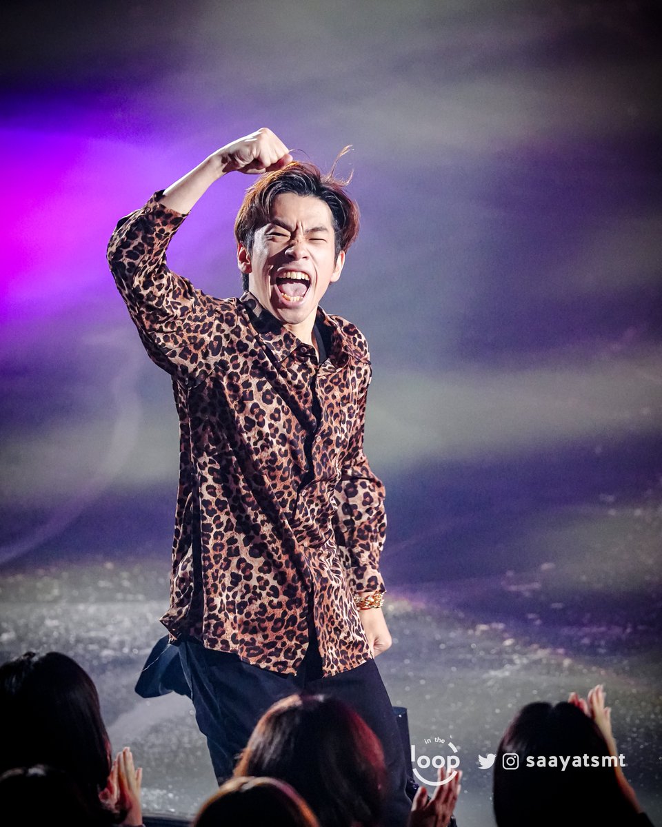 InTheLoPodcast's tweet photo. Bringing in some fun energy is Nobunari Oda and special musical guest Shota Yasuda at Fantasy on Ice 🤩 This special stage is set to the music Zukkoke Otokomichi 🔥 https://t.co/yBO3ZP7Nvl