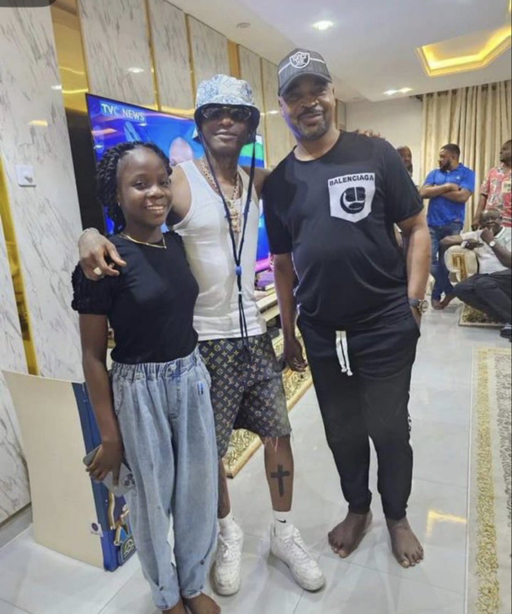 IckKizitto's tweet photo. @victor_B13 This people and em fan no wish Nigeria better at all now nah fav they wan take scatter this country 

And if wizkid and family no finish us them no go rest shebi them keep quiet nah only davido Dey talk yet them Dey show rubbish  they talk rubbish join https://t.co/OfUXrtK1RJ