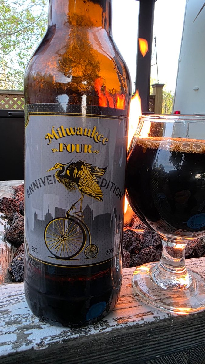 qblacklock's tweet photo. Celebrating #stouterday with
๐ปCW Milwaukee Four BBA Imp Stout
๐ป Cherrywood ๐smoked malt 14.4%
๐ง Sartori Cherrywood ๐ smoked ๐
๐ง Cheddar ๐พ guard ๐on duty
@BrianVolkert @BarrelBourbon @ephoustonbill @Just4BeerLovers @badhopper @JohanBBT @D_V_T_ @blofmitten @cedarflats @Kubrickx @DallasF81534236 @pejacoby