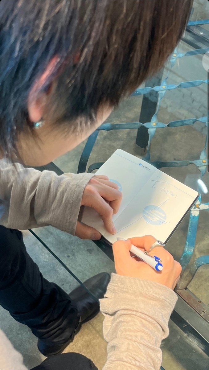 yura tweet media