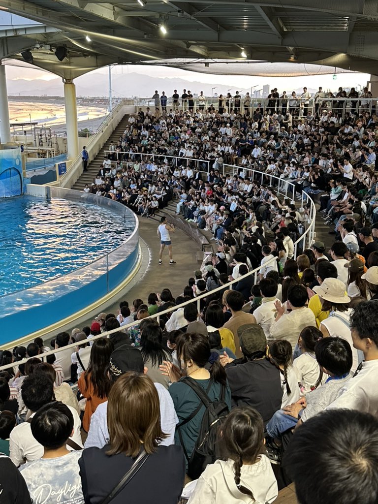 なかやまきんに君 tweet media