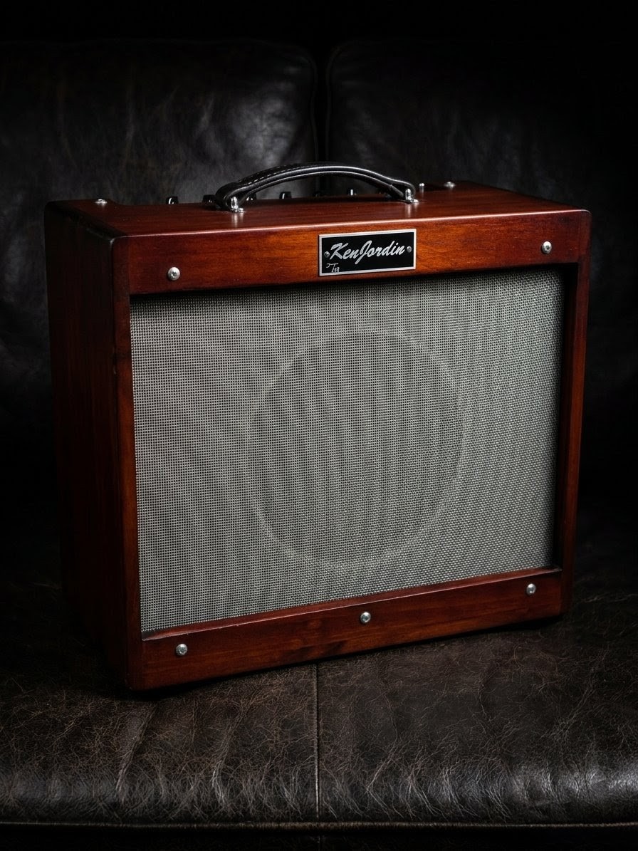 Ken Jordin Classic Tube 25R がデビュー🎸 ​落ち着いた外観の