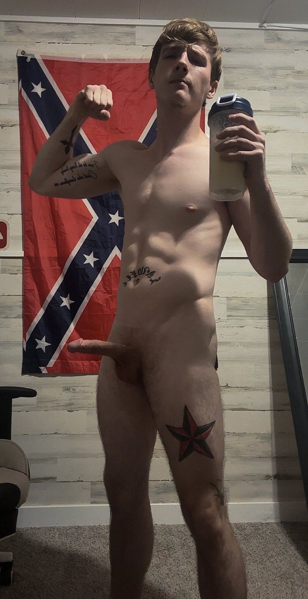 JustAustin23's tweet photo. What protein are you choosing for today? #onlyfans #buyingcontent #cock #twink #femdom #rp https://t.co/1H6NfEQKIh