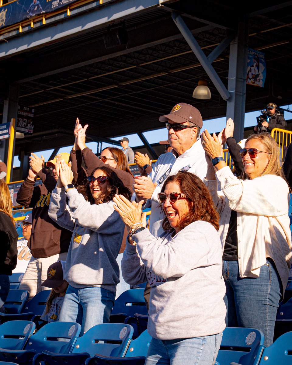 RowanBaseball_ tweet picture