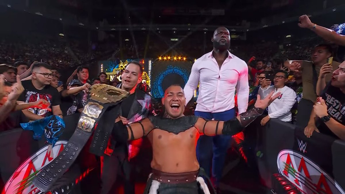 WrestleTalk_TV's tweet photo. AND NEW!!!

EL HIJO DEL VIKINGO IS THE NEW LATIN AMERICAN CHAMPION! https://t.co/BIrqqHMfd5