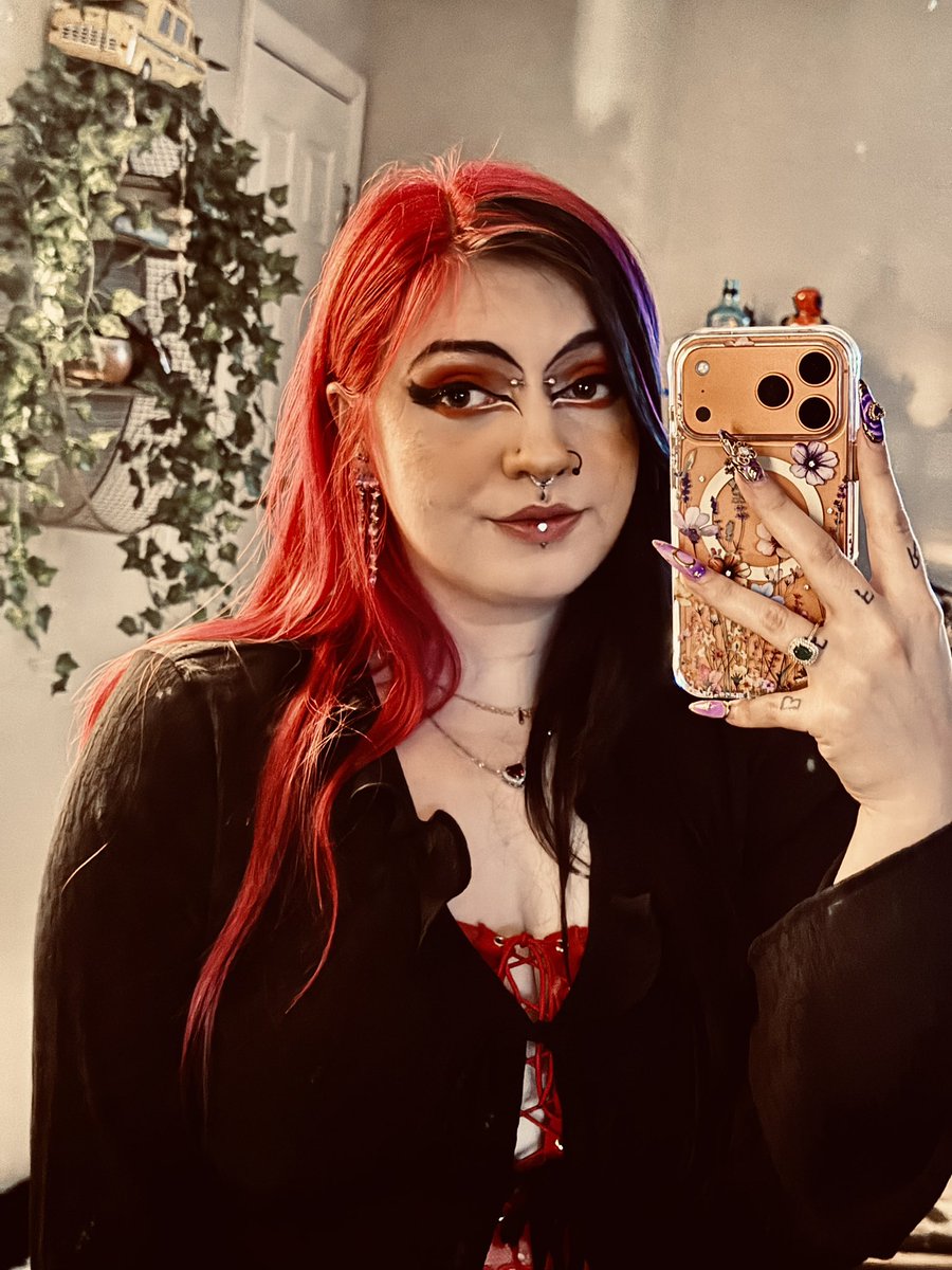 xXLenClairXx's tweet photo. Am i sexy enough to distract you from work, cause good lord im so horny 😩
And be honest what caught ur eye first ? https://t.co/N1l0N8dH3p