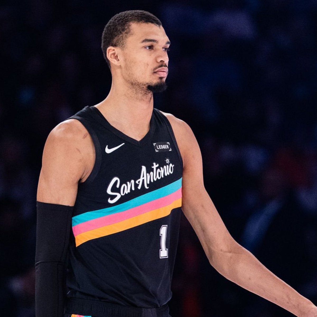 BradeauxNBA's tweet photo. There’s going to be 9 straight years we’ve had a new NBA champion….

2018: Warriors
2019: Raptors
2020: Lakers
2021: Bucks
2022: Warriors
2023: Nuggets 
2024: Celtics
2025: Thunder 
2026: Spurs/Knicks https://t.co/81XD1LeQi8