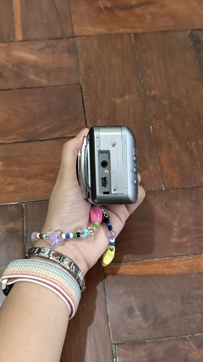 905mails's tweet photo. wts lfb digicam ph

Canon Powershot S40 4MP Digital Camera 
₱3,000 (dop) ; ₱2,500 (payo) https://t.co/HEN5KYDjYM