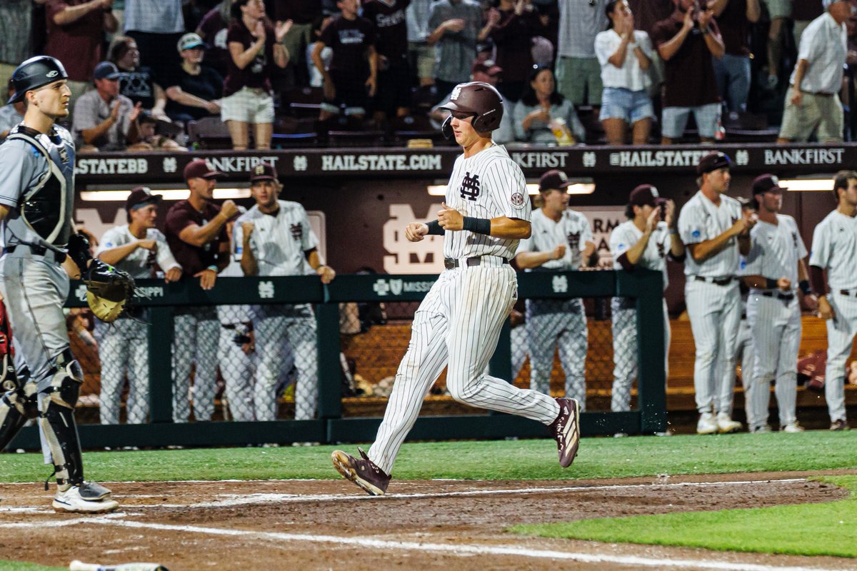 HailStateBB's tweet photo. https://t.co/wVXsf4p0yY