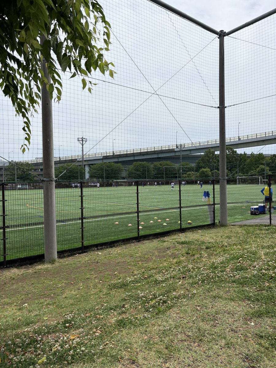 naoi1122's tweet photo. ⚽️サッカー軸の中学受験✏️
横浜市長旗争奪ジュニアサッカー大会
一回戦 @谷本公園
横浜FC鶴見vs大綱中
前半5-0 https://t.co/m9PVVudM8z