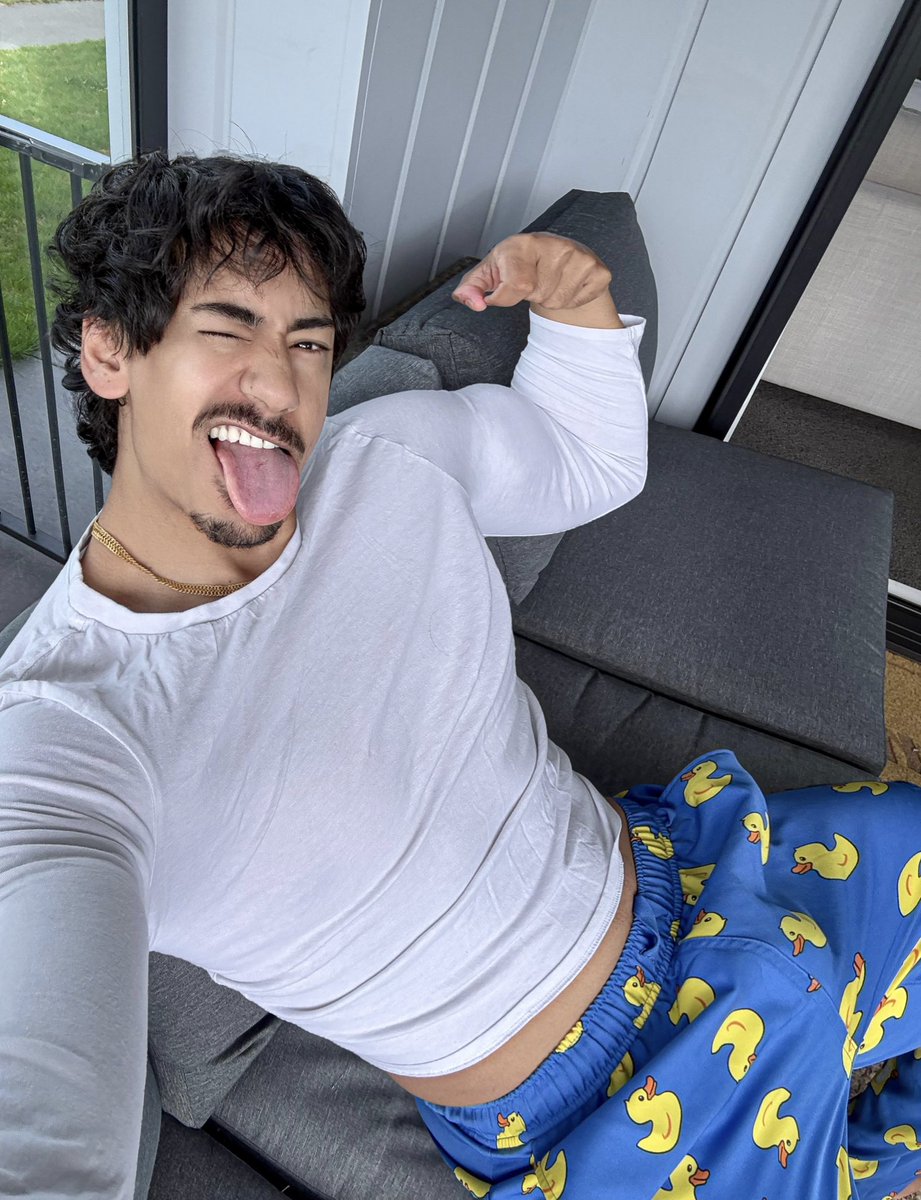 brownboyfit tweet media