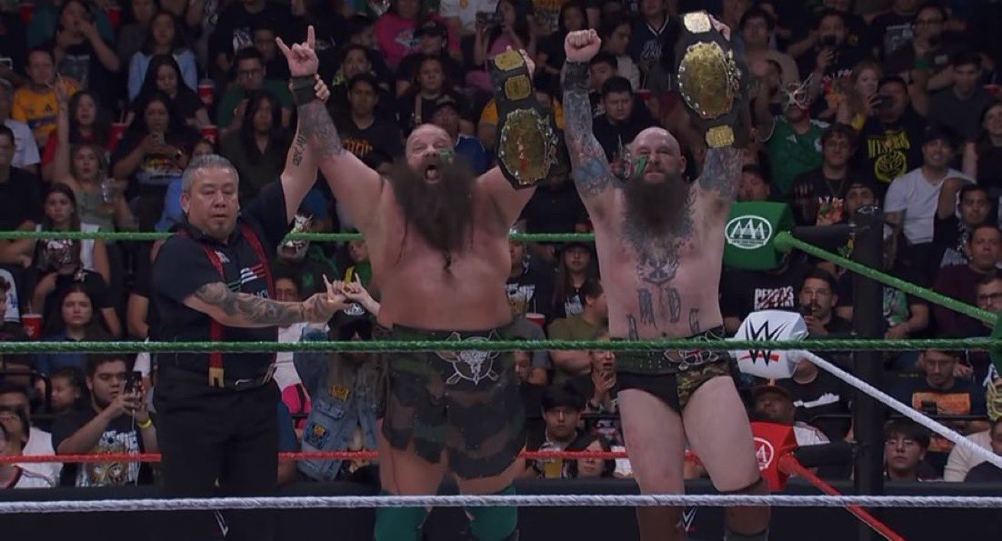 itsjoeykarni's tweet photo. The War Raiders have won the IWGP, ROH, NXT, WWE, and now AAA Tag Team Titles. One of the most decorated tag teams of all time! #AAANocheDeLosGrandes https://t.co/TjvtKg3IFH