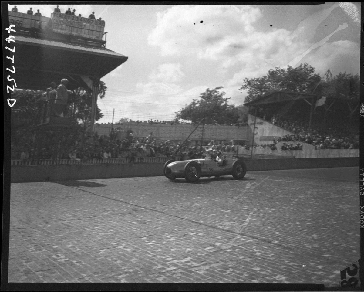 Basso488's tweet photo. May 30th, 1947 &amp; May 31st, 1948, Mauri Rose won the Indianapolis 500, Rose is the 2nd driver to win the Indianapolis 500 back-to-back. https://t.co/15eKtVpubN