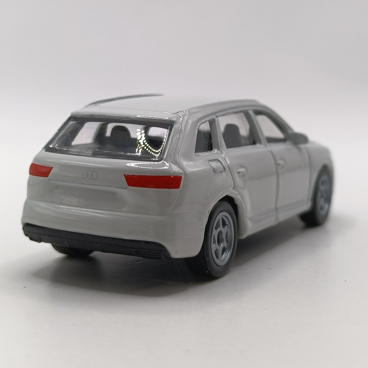 tomica103ca's tweet photo. #ミニカー #トイザらス #SPEEDCITY #AUDI #Q7
トイザらスオリジナル
SPEED CITY　
AUDI Q7 https://t.co/53lU2gtDsG