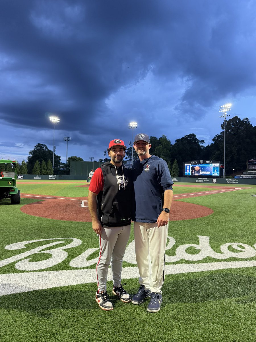 HindsCC_BB's tweet photo. This afternoon in the Athens Regional, we had two former Hinds assistant coaches going at it in the winner’s bracket, as Nick Ammirati (Georgia) and Keller Bradford (Liberty) went head to head! Super proud of these guys and best of luck the rest of the way! https://t.co/VrPmafPO9M