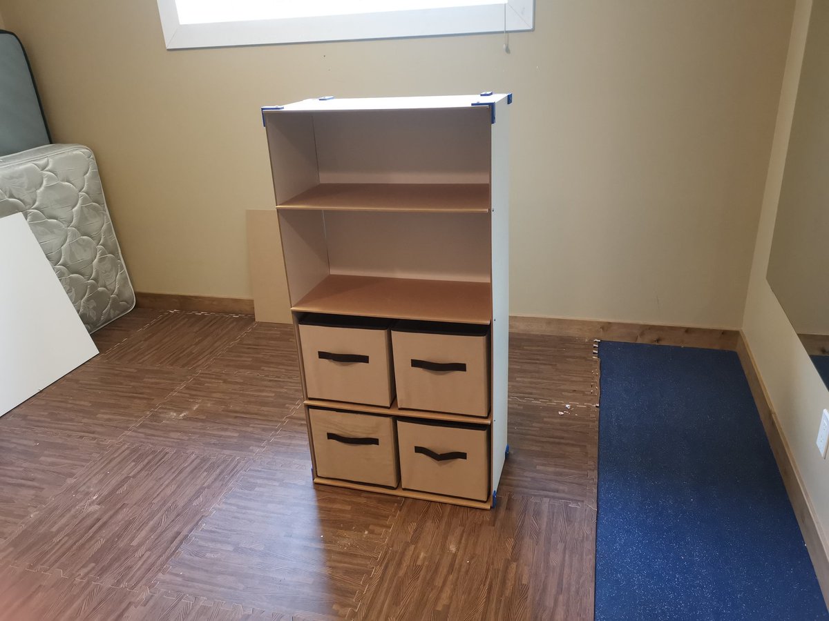 ABisnothereokay's tweet photo. Homemade Shelf ^w^
#shelf #diy #homemadeshelf #furniture #furnituredesign https://t.co/h0UVxs5JSF