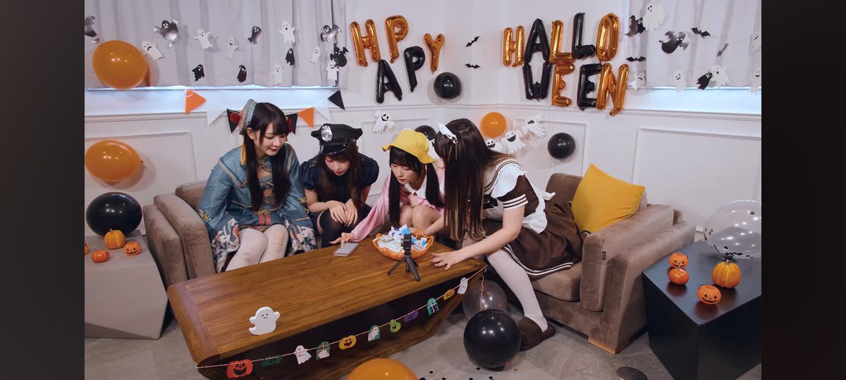 Jimerin_6's tweet photo. YouTubeのおすすめで幸せ空間出てきた
やねちゃんハーフツイン似合いすぎ https://t.co/xQ4PQtWtNb