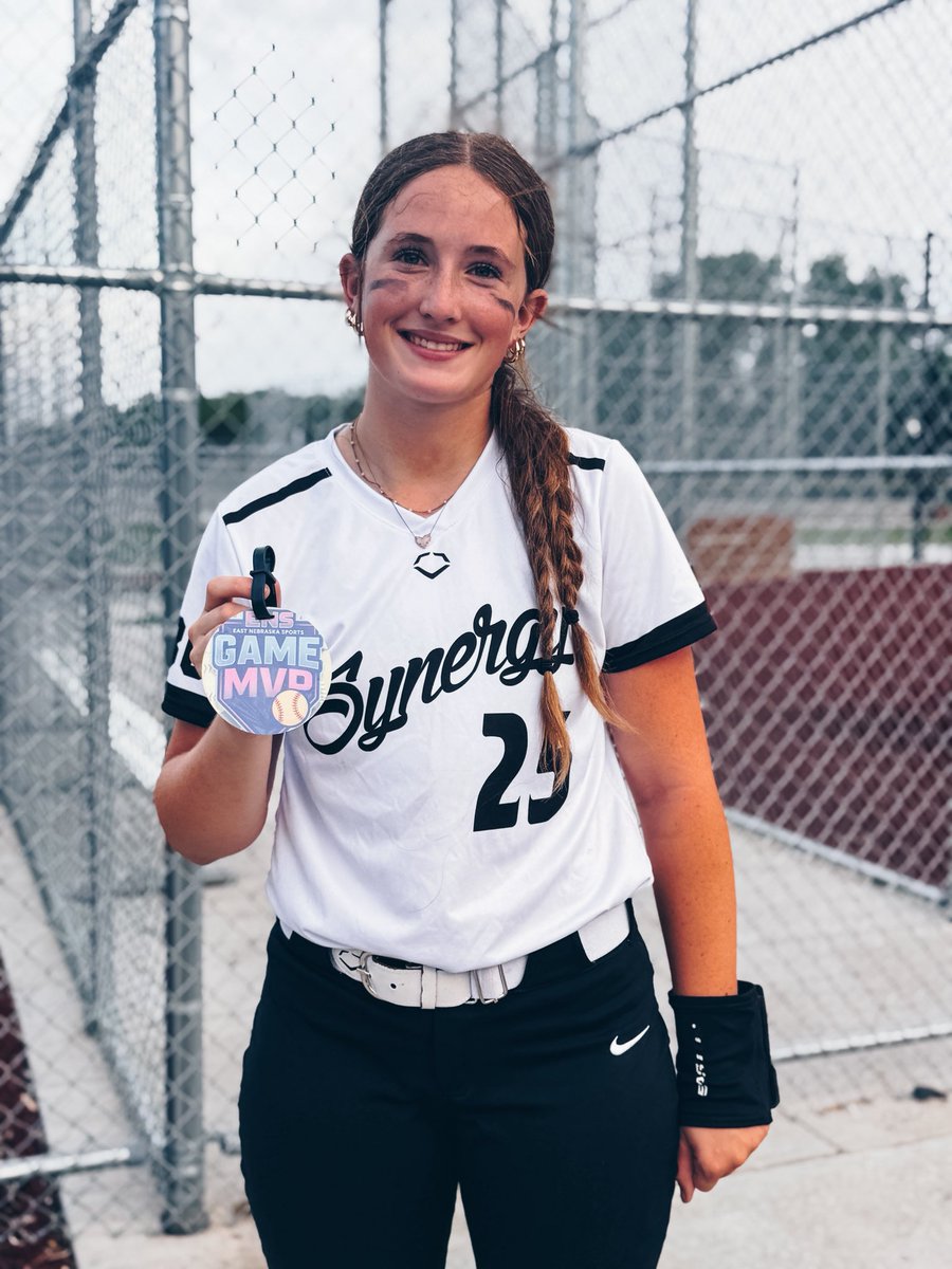 declan_sanro's tweet photo. Proud of our team today. Back at it tomorrow 💪🏻🥎

@USSSA #mvp https://t.co/MWfnWaXoJW