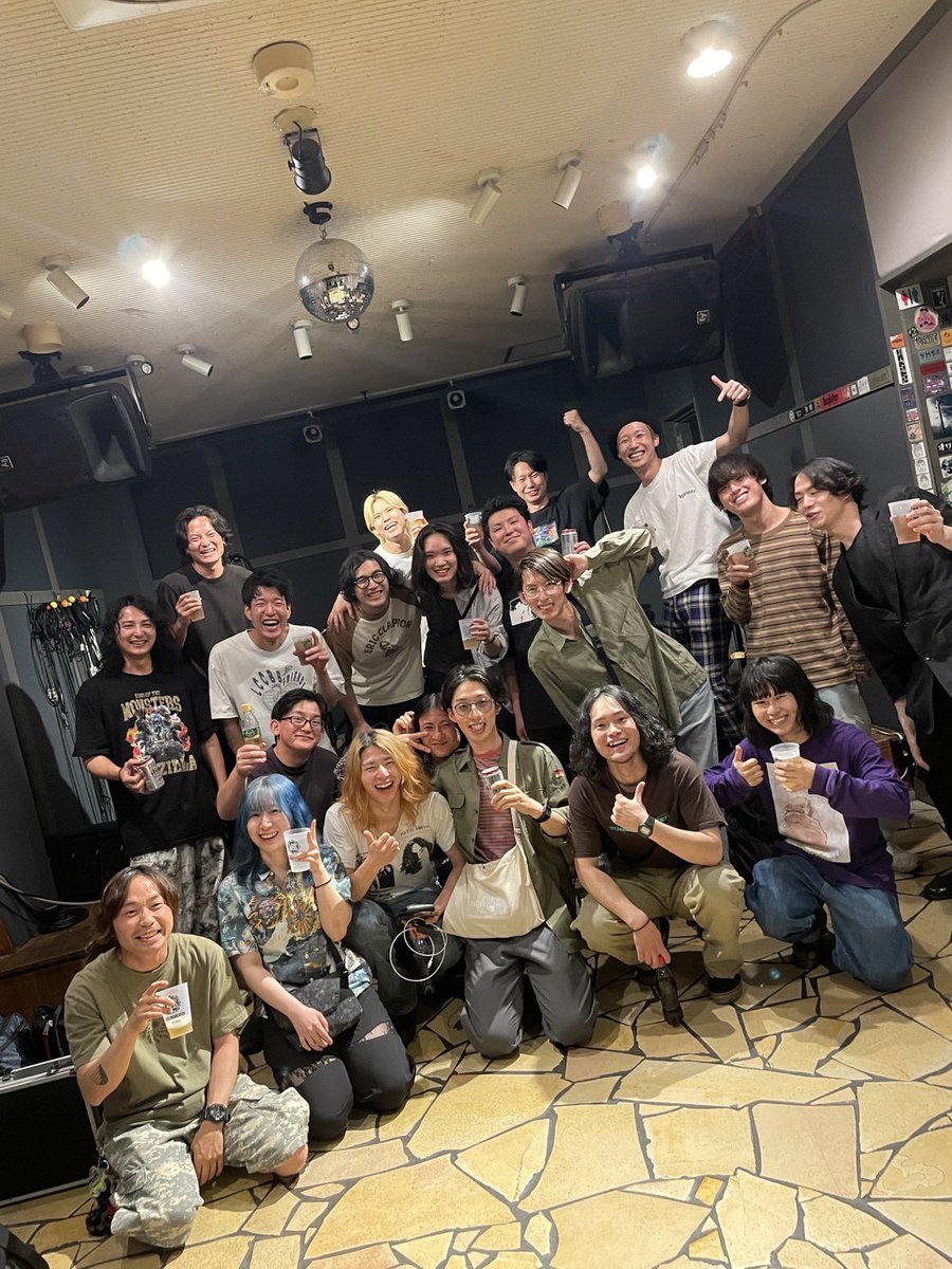 AYLOR9's tweet photo. 昨日のnano演者多いのに一瞬！頭からケツまでいいイベントだったなー
OLIVESはツアーお疲れ様、またやってね
ヨークシン的に京都はやっぱり特別で大好きな人と場所がありすぎる https://t.co/MQWFh4naeE