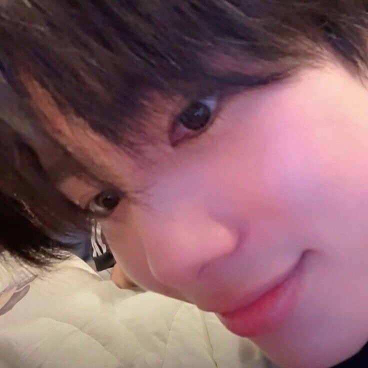 VitaMilk_0505's tweet photo. อันนี้เรียกแป๋วไหมนะ จริงๆเวลาน้องแป๋วเนี่ยก็ตอนเจอของอร่อย หรือเวลามองปอนด์ แล้วก็เวลามองแฟนคลับไปรอบๆช้าๆจะมีตาแป๋วๆน่ารักๆเสมอๆ https://t.co/dGMH2RfCnC