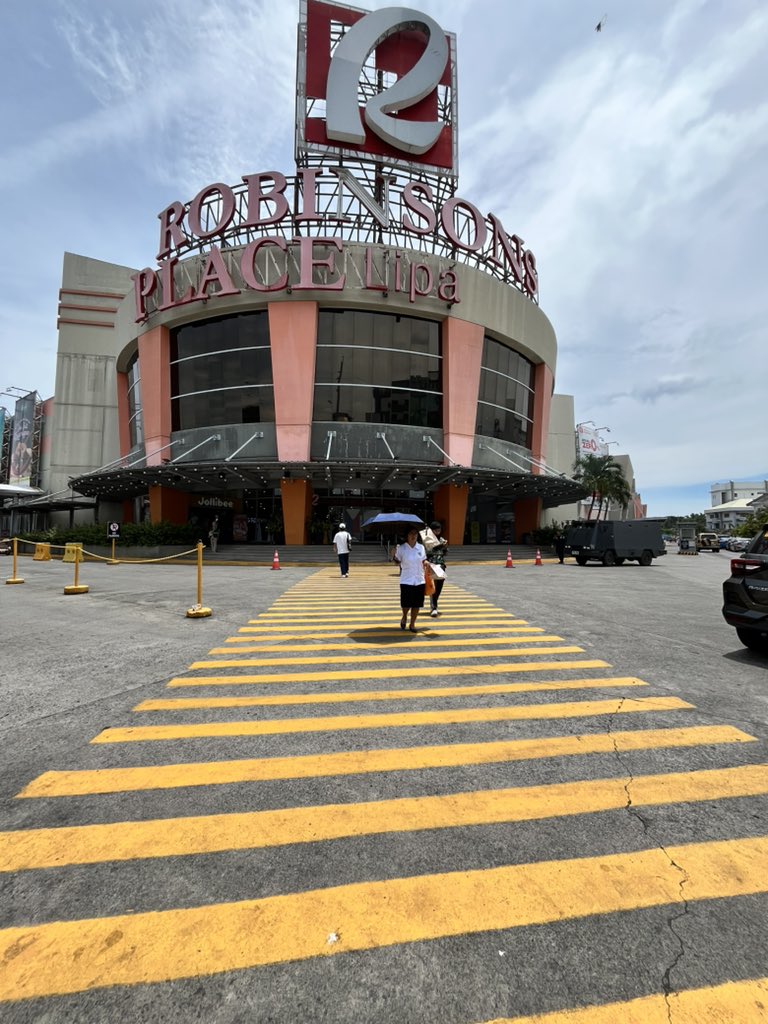 DaddyTeachMe09's tweet photo. Lunch time… https://t.co/U0GakxnkRm