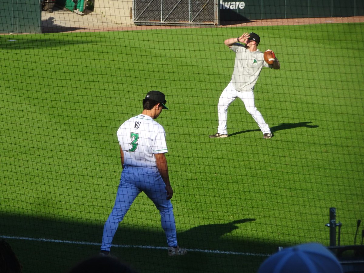 JohnDNole's tweet photo. Thursday night, we went back to the Minors to watch the Dragons take on the top team in our division, the Great Lakes Loons, and saw our first win by the home team at Day Air Ballpark this season! https://t.co/h9f4u4TuJ2