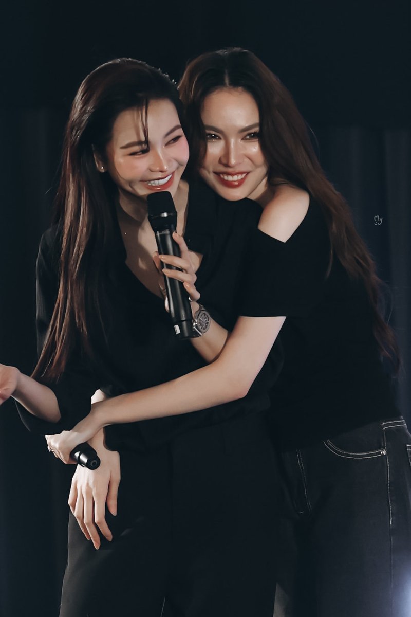 พี่นากที่ติดเรียนนะคะไม่ใช่ติดห. (113 ent.) tweet media