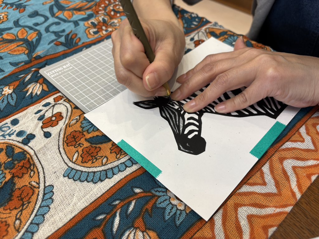 souta_A's tweet photo. 本日は稲沢市「荻須記念美術館」にて切り絵体験ワークショップです!
14:00〜午後の部スタートです https://t.co/uGV64dSmO7