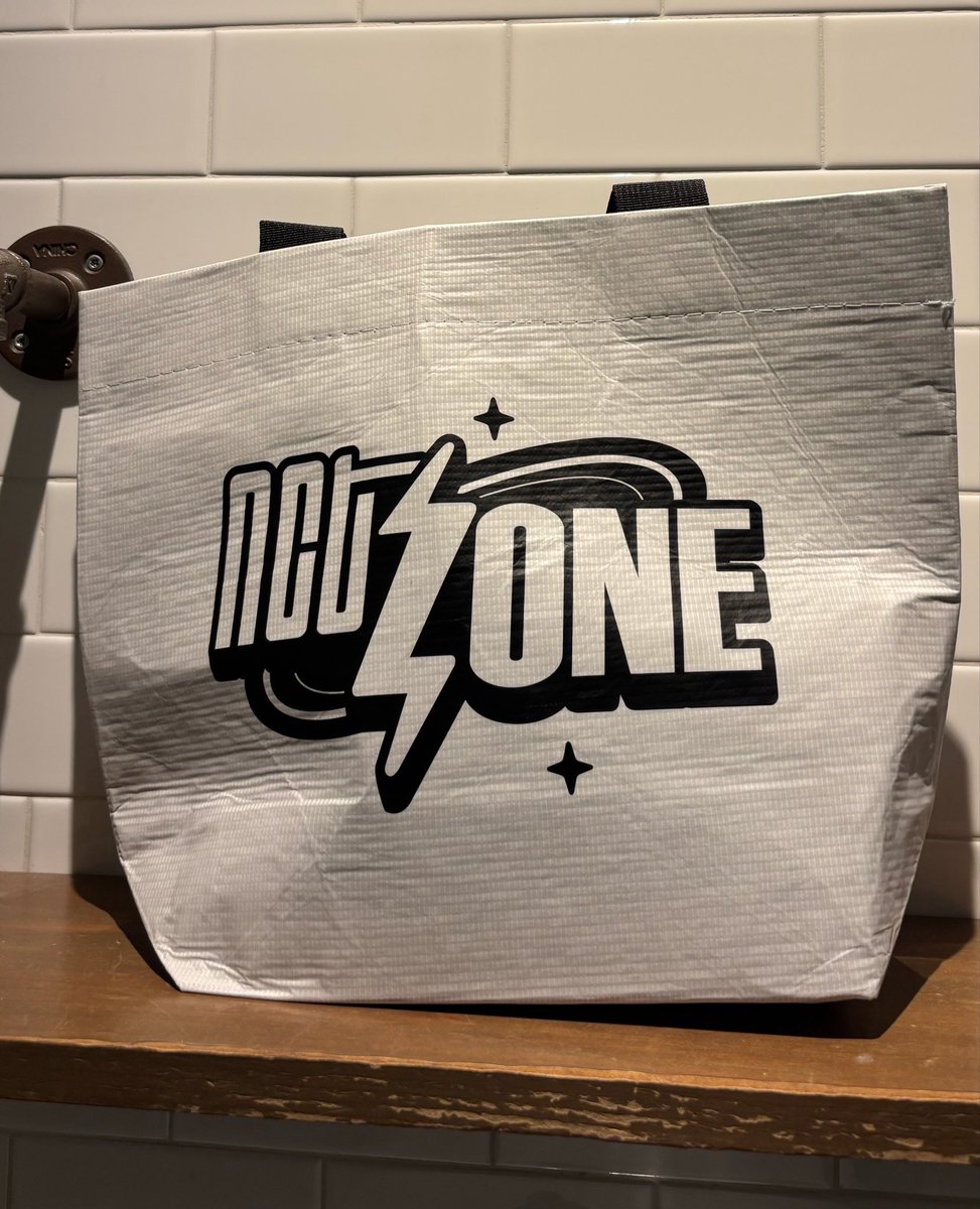 cinbi's tweet photo. WTS NCT Zone reusable bag
handcarry eta 3 juni

💰 125k dp 75k

Pengiriman dari jakarta https://t.co/KSxBN5jnpK