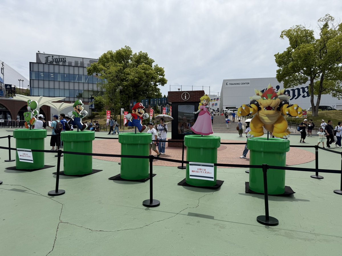 flyinganywhere's tweet photo. ベルーナドーム来ました
ネビンのコーンドッグ美味しかったです
今日はマリオデー https://t.co/DXJo14egwx