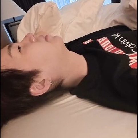 ✿❀cam❀✿⁷ is seeing bts ⊙⊝⊜ tweet media