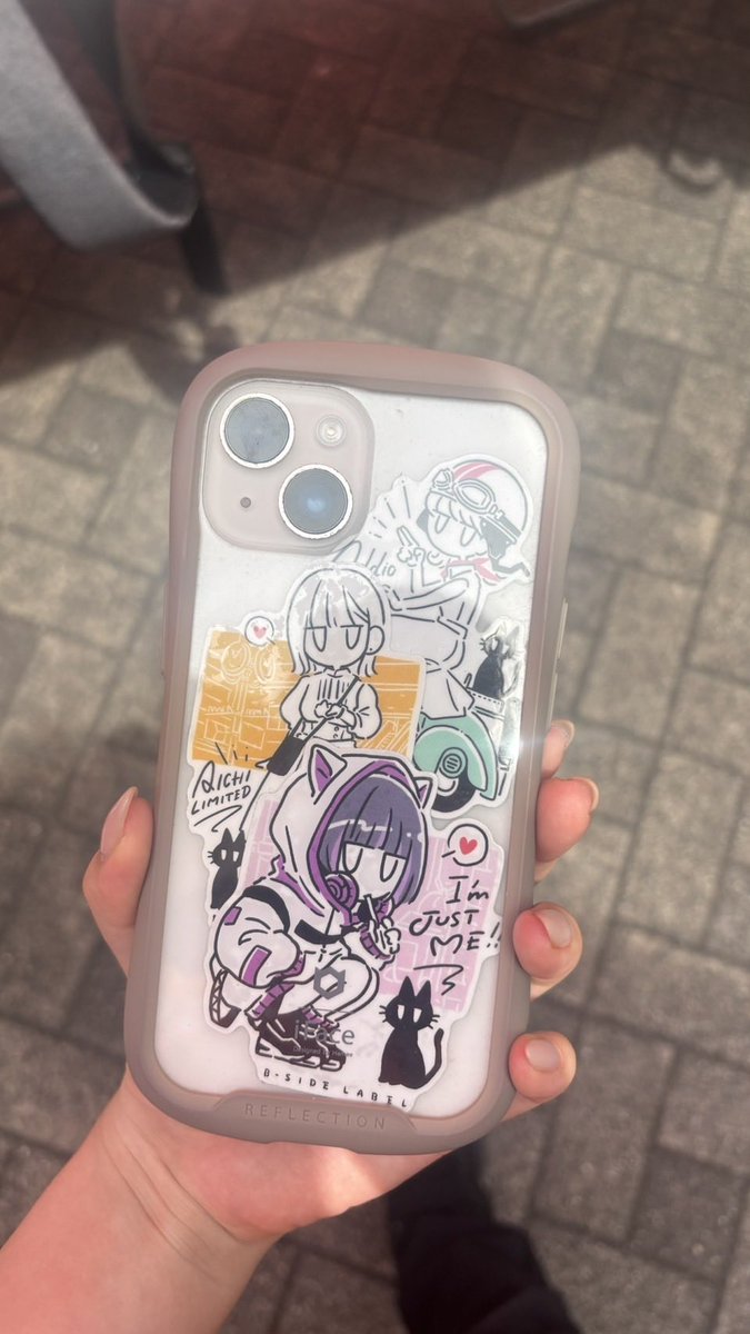 SHIDAISAI1's tweet photo. 春の滋大祭での落し物の連絡です！
スマホの落し物総合本部でお預かりしているので心当たりある方は総合本部にお越しください🙇‍♂️ https://t.co/PSVjDmQ6o1
