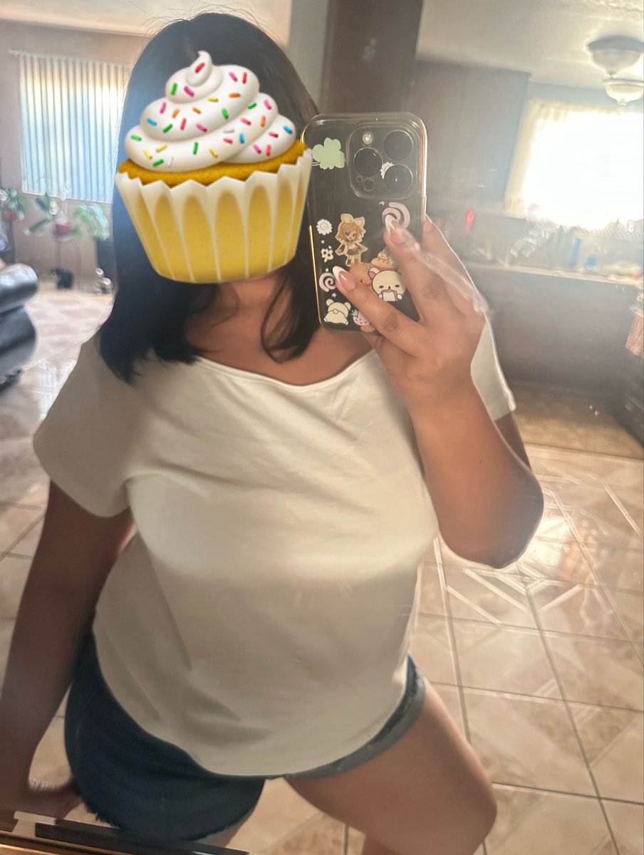 em 🍨 ୭ ˚. ᵎᵎ tweet media