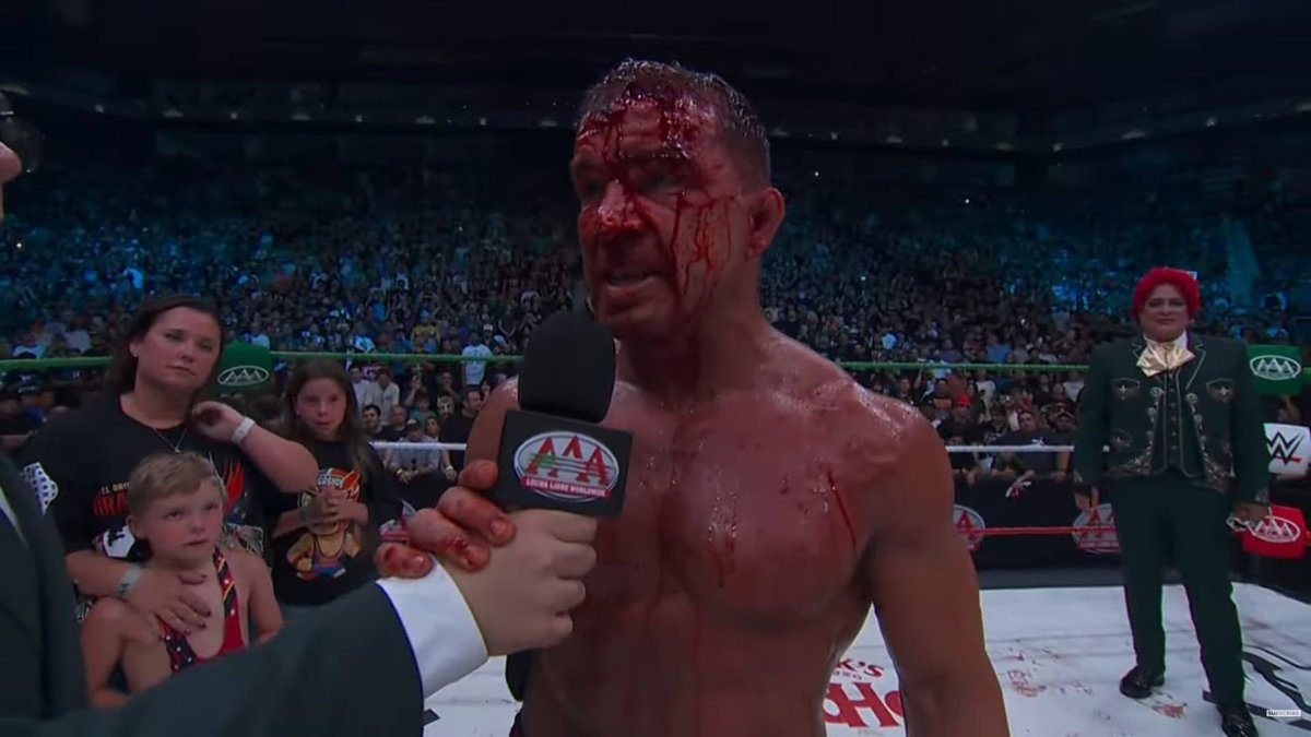 JDfromNY206's tweet photo. Americano vs Americano. One of the best fucking matches and moments in 2026.  That was incredible. #AAANocheDeLosGrandes https://t.co/fLfhb0GE7k