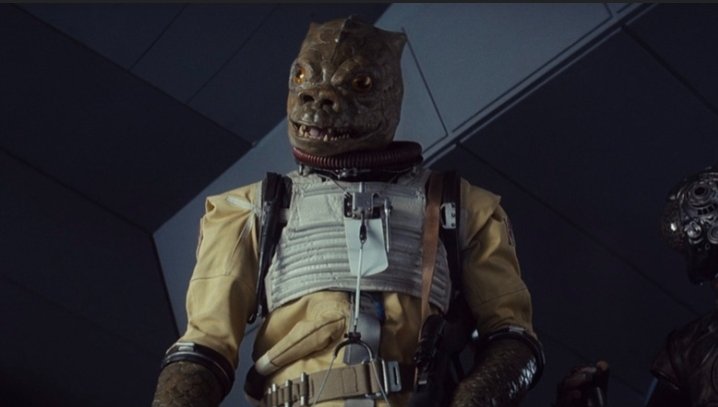 BernieRamirez3's tweet photo. @iluminatibot Bossk the bounty hunter. https://t.co/cRoHs7jtzW