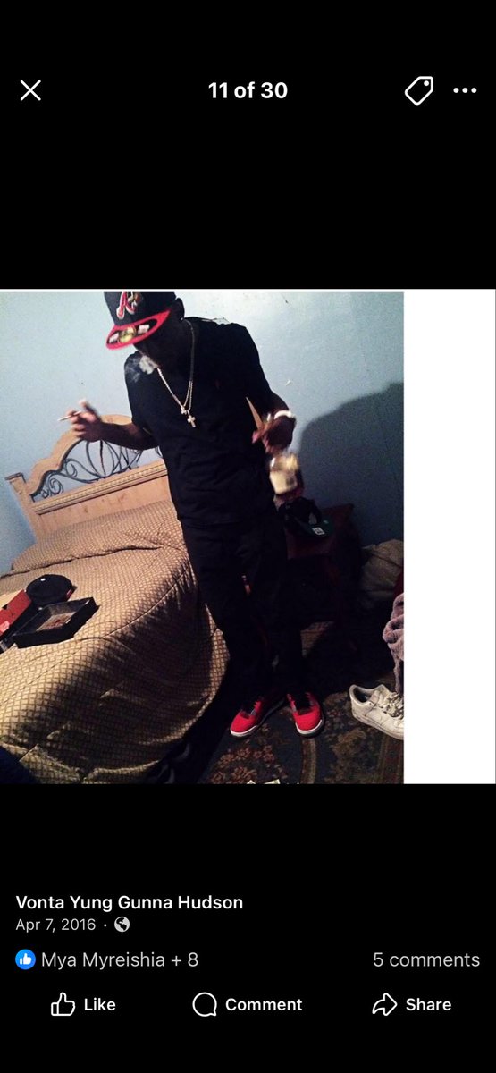 LTF_Gunna's tweet photo. Throwbike https://t.co/qPLCIqY4er