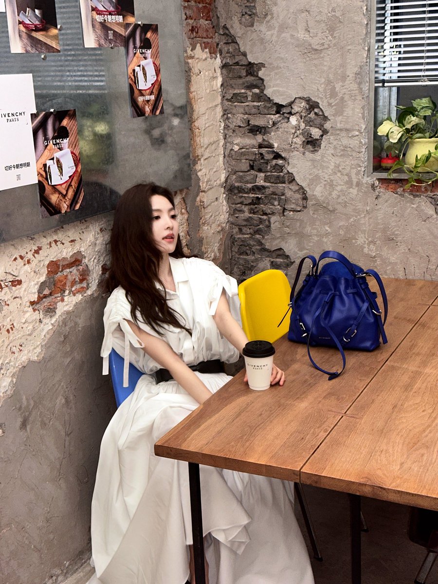 zhang ruonan files tweet media