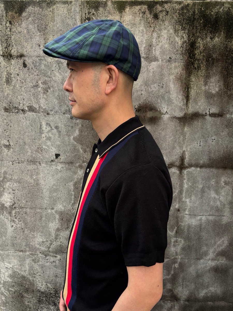 nevertrust_usc's tweet photo. イースタンユース吉野寿さんにもご愛用いただいている、トラディショナルなチェック柄の8枚はぎハンチング。

トップからツバへ流れるシャープなシルエットが魅力。英国ワーキングクラスの空気感を感じさせる、クラシックでいて男臭い一品です。絶賛発売中。

MADE IN JAPAN

https://t.co/qwyAS0rTaY https://t.co/ZFIJhm4nlR