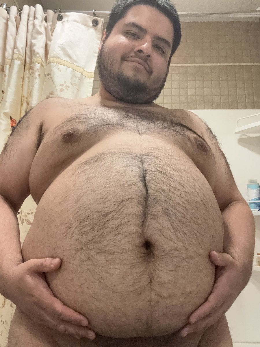 MexChubGaymer's tweet photo. Belly looking big tonight 🐷 
#gordito #gaychub #gainer https://t.co/ASkRuLeSxD