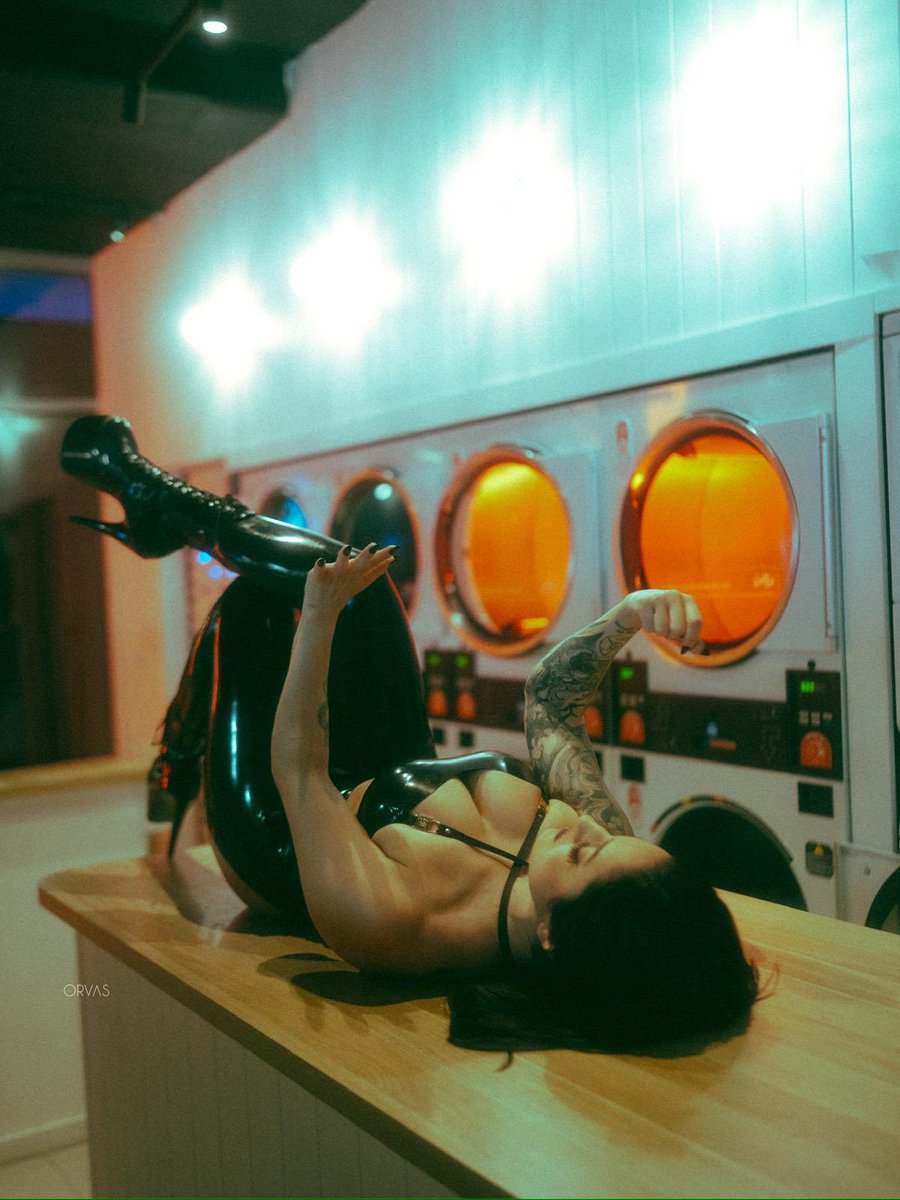 wanderlewd's tweet photo. Europe has been magical but I am ready to get back to Sydney✨✈️ https://t.co/PQZBukD3Ma