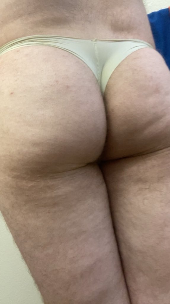 rick5627's tweet photo. Who wants to link up, trade pics or make content, DM open
@bayareagocrazyy  @NorCalCucklist @CuckList1 @sneakylinksocal https://t.co/0DPxRkiKUo