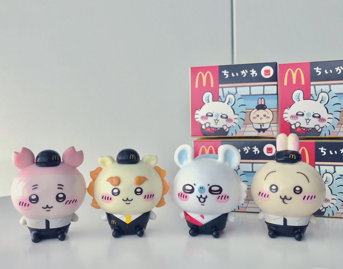 ズワイカニ リクエスト25点➕おまけ ハッピーセットのちいかわ第2弾✧「今回もクオリティ高！カニちゃんと