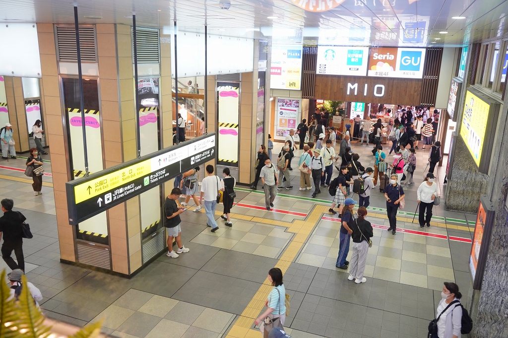 OsakaSubwaycom's tweet photo. いいですか
これは天王寺駅のミオあたりですが、ここに写っている殆どの区画は南海電鉄の所有です

もう一度言います。

南　海　電　鉄　の　土　地　で　す