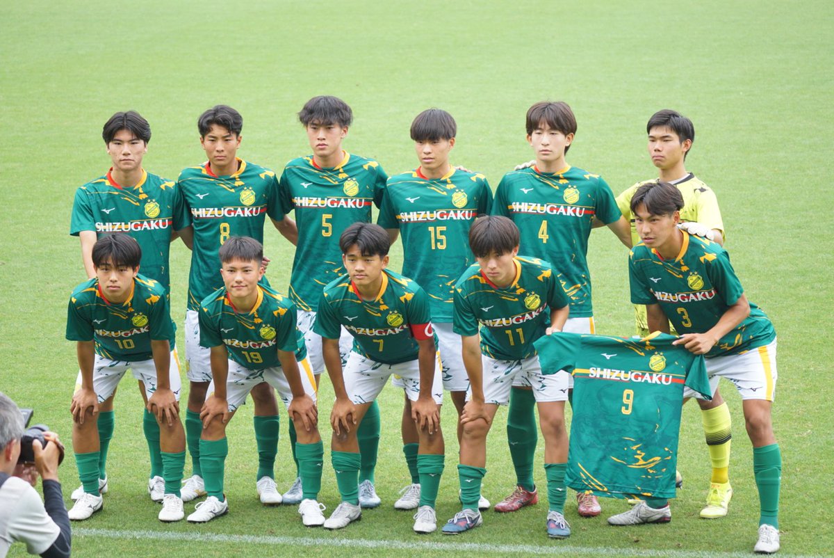 ASA_0815's tweet photo. 高校総体サッカー
準決勝
頑張れ静学！ https://t.co/RqC1HIwgQd