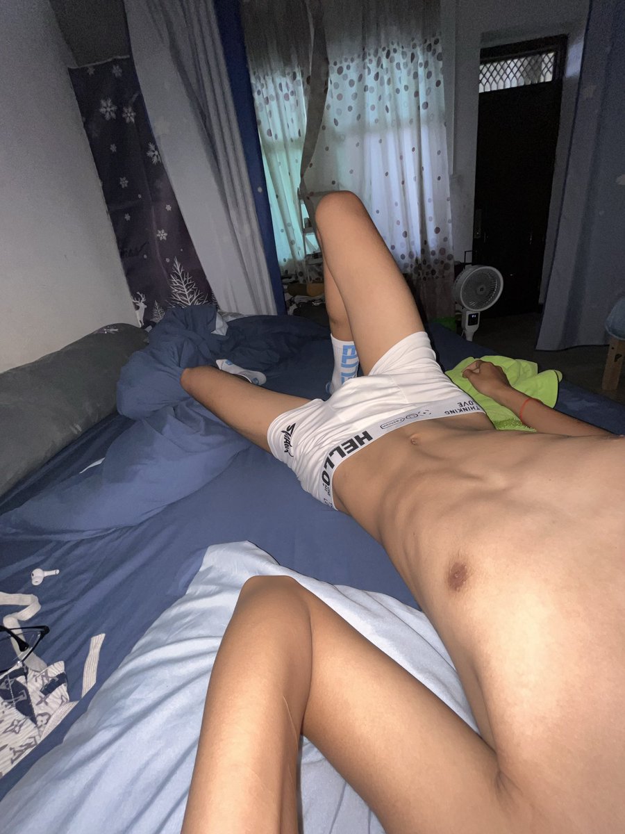 YinxiangZhu's tweet photo. 谁要男朋友？我要找1 https://t.co/NsVtNm5GwR